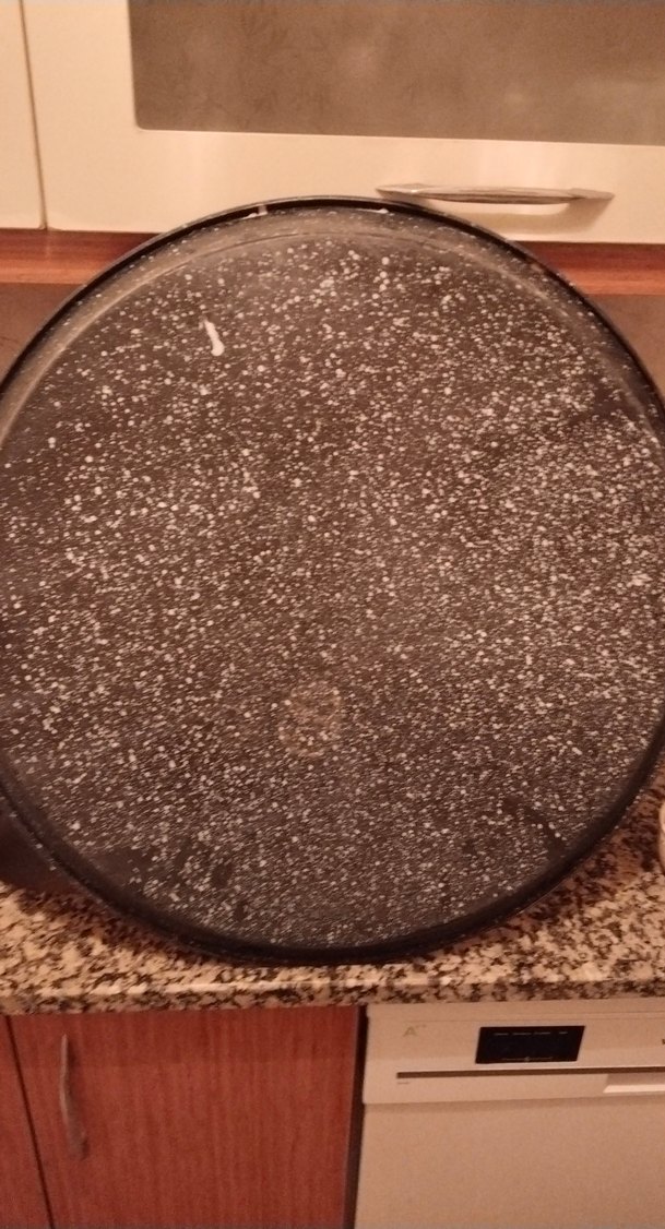 Kırmızı Çiçek Desenli Yuvarlak tepsi - Görsel 4