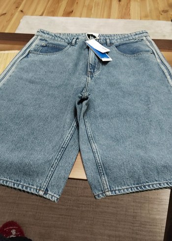 Erkek Gri Denim Midi Jean Şort kadın - Görsel 2