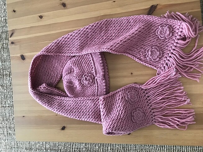 12+ Yaş, > 23 cm Beden Atkı-Bere
