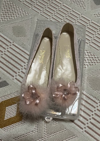 Kız Çocuk Pembe Dantel Detaylı Özel Ayakkabı - Görsel 2