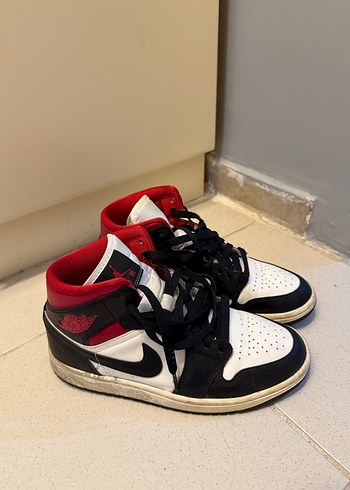 Kadın Nike Air Jordan 1 mid - Görsel 4