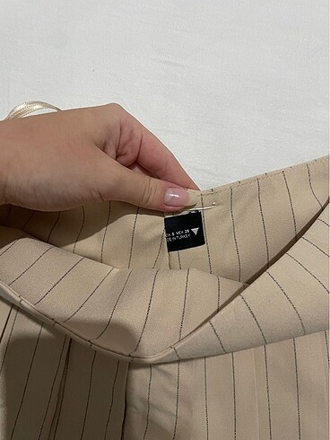 Zara zara pilili sort etek