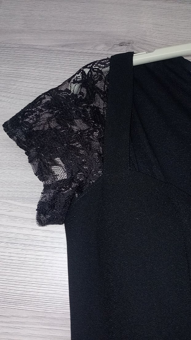 Dantelli Siyah Midi V Yakalı Kadın Elbise - Görsel 5