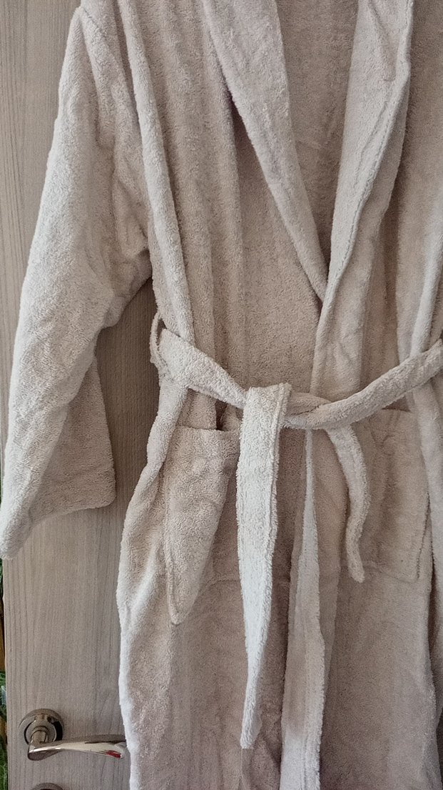 krem renk Bornoz - Görsel 2