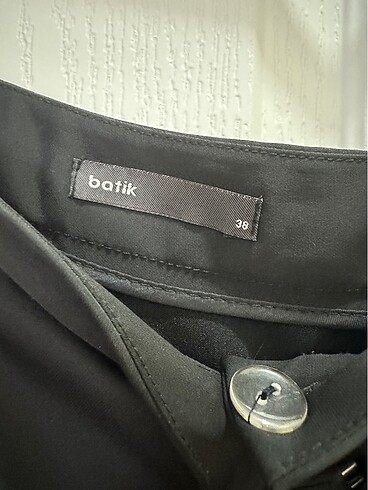 38 Beden Batik asimetrik kesim midi etek