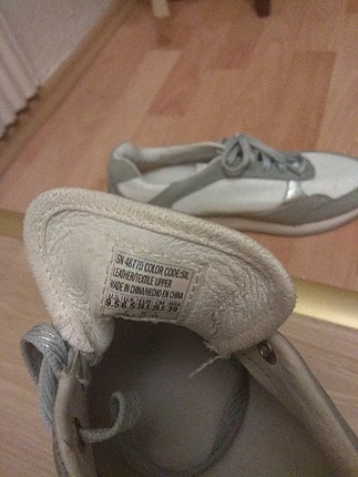 39 Beden beyaz Renk Skechers spor ayakkabı