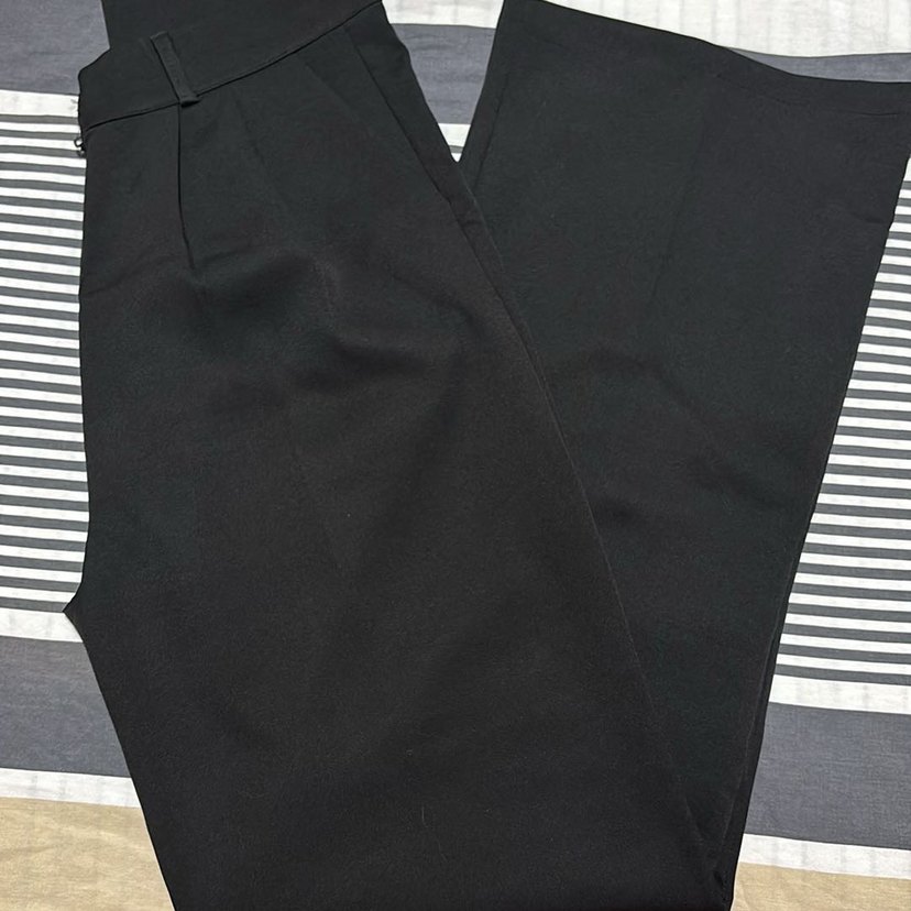 Şık Siyah Düz Kesim Pantolon — görsel 4/5