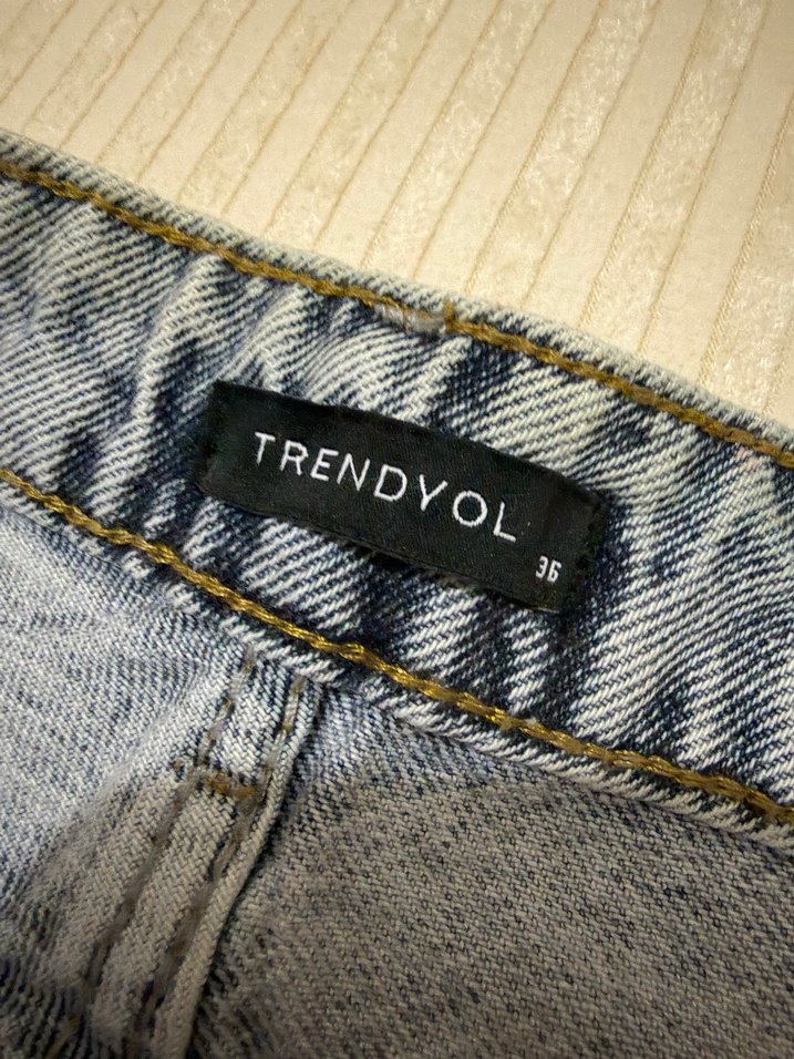 Açık Mavi Mini Denim Şort - Görsel 3