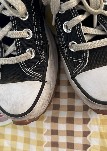 38 Beden converse siyah dolgulu Spor Ayakkabı