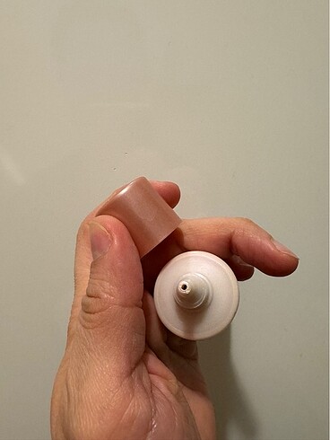 Loreal Lumi Glotion No:901 Aydınlatıcı - Görsel 5