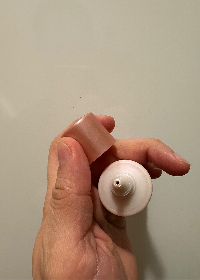 Loreal Lumi Glotion No:901 Aydınlatıcı - Görsel 5