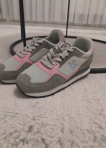 Gri Pembe Bağcıklı Spor Kadın Sneaker