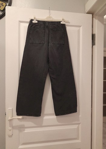 Siyah Bol Kesim Midi Kot Pantolon - Görsel 4