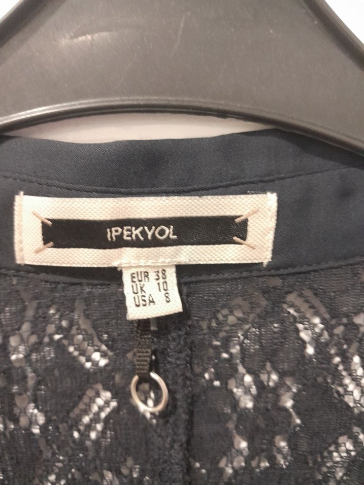 Siyah Düğmeli Uzun Kollu Gotik Kadın Gömlek - Görsel 5