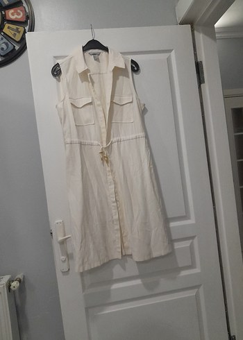 Kolsuz Beyaz Kemerli Uzun Keten Elbise - Görsel 2