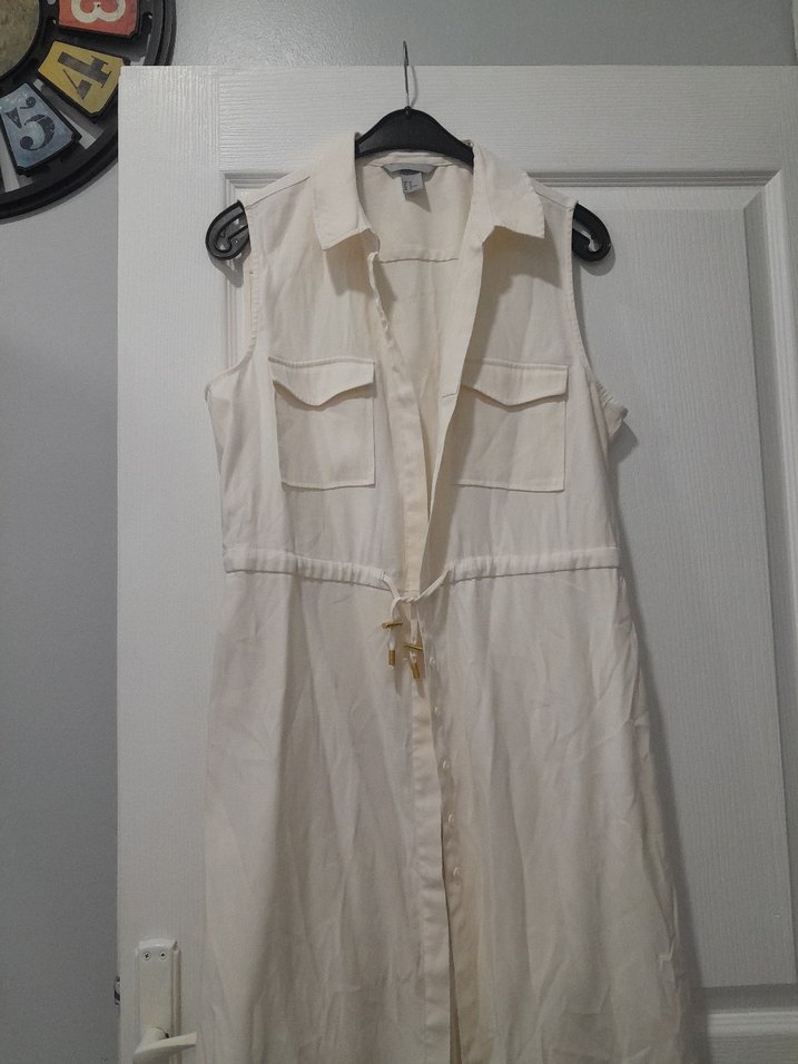 Kolsuz Beyaz Kemerli Uzun Keten Elbise - Görsel 3