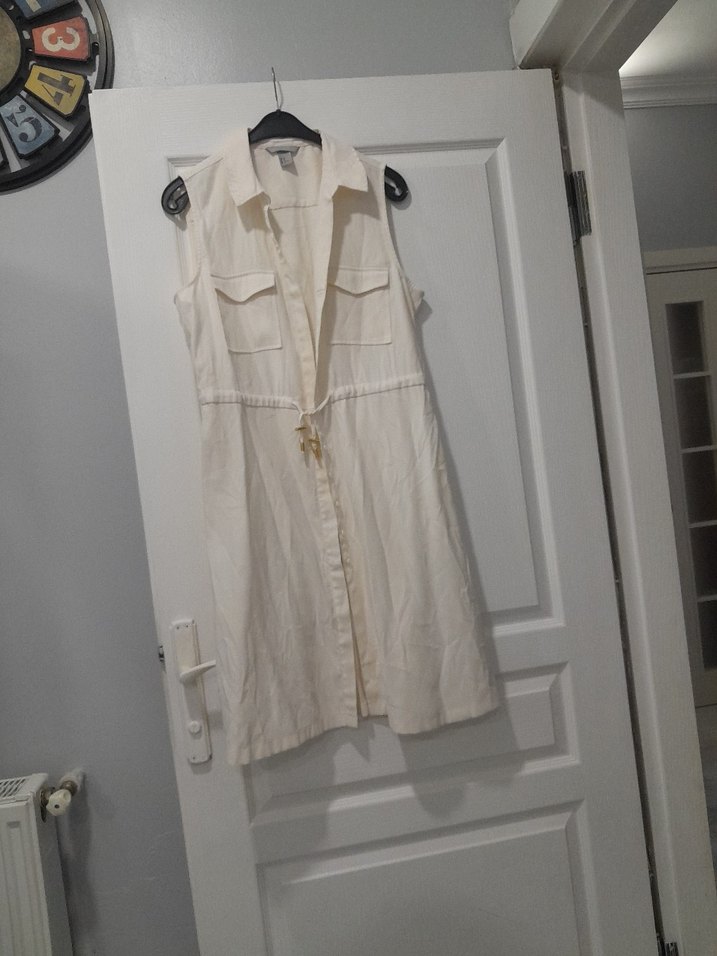 Kolsuz Beyaz Kemerli Uzun Keten Elbise - Görsel 2