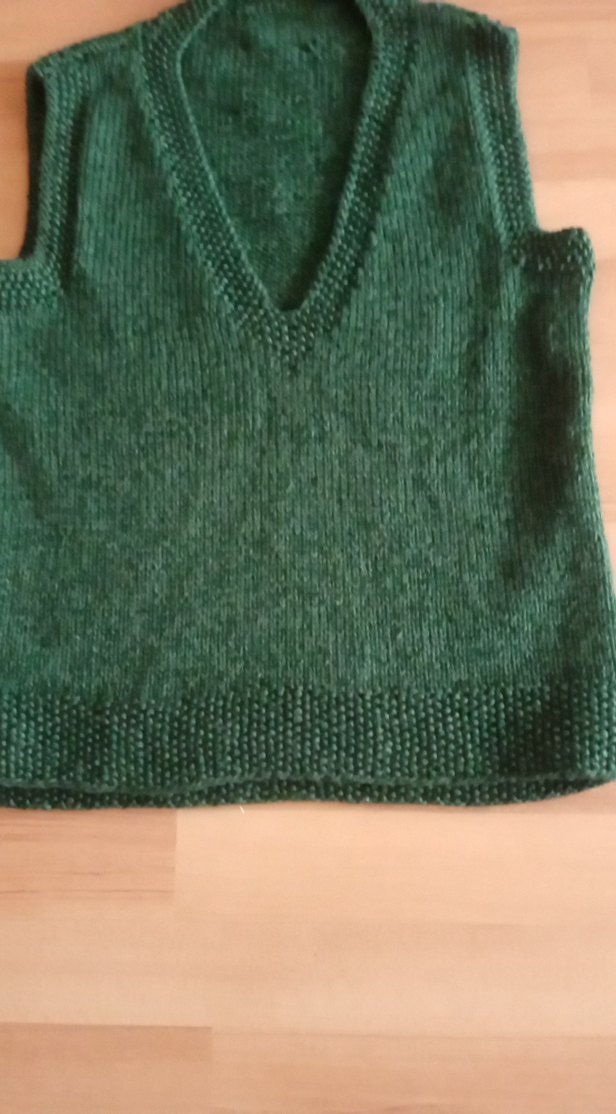 Yeşil V Yaka Süveter - Görsel 2