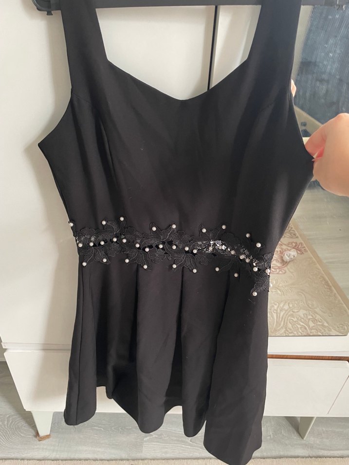 İnci İşlemeli Siyah Midi Elbise - Görsel 5