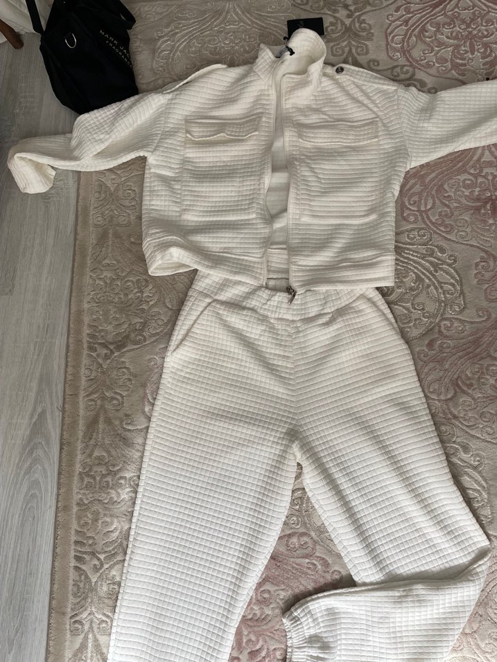 beyaz takım - Görsel 4