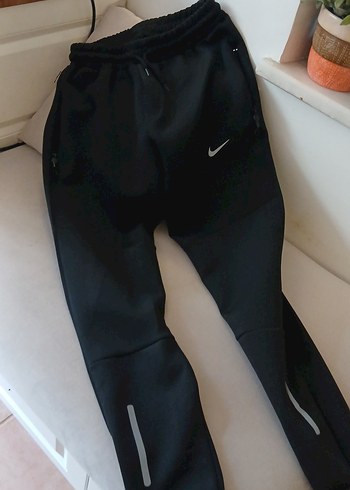 Nike Siyah Fermuarlı Erkek Eşofman Altı Yenidir - Görsel 2