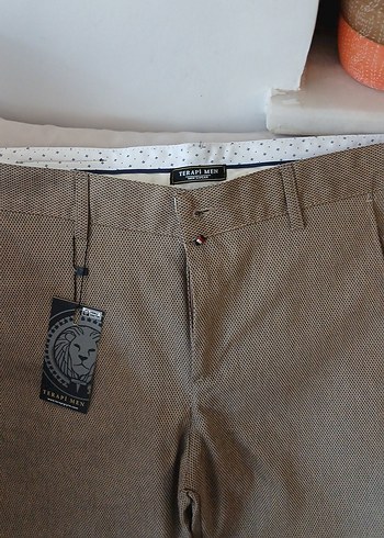 Bej Kemerli Erkek Keten Pantolon etiketli ,yüzde 98 pamuklu . - Görsel 3