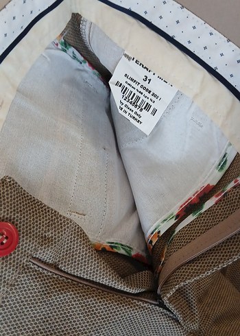 Bej Kemerli Erkek Keten Pantolon etiketli ,yüzde 98 pamuklu . - Görsel 4