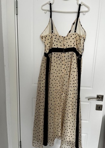 Bej Puantiyeli midi Askılı Elbise - Görsel 5