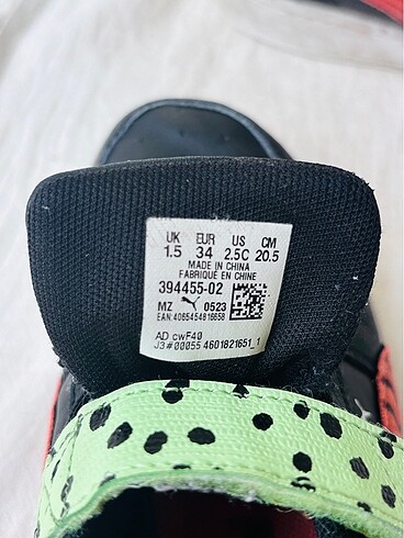34 Beden siyah Renk Puma spor ayakkabı
