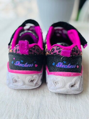 31 Beden Skechers ayakkabı