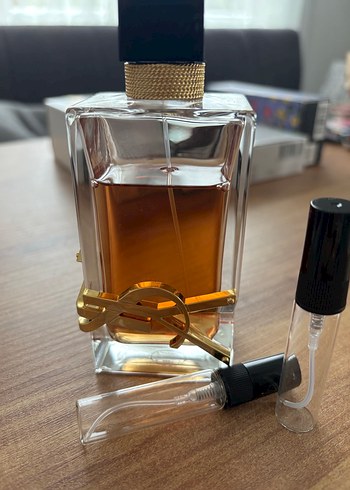 Yves Saint Laurent Libre flowers & flames dekant - Görsel 2