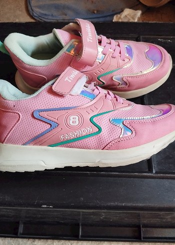 34 Beden Pembe çocuk spor ayakkabı