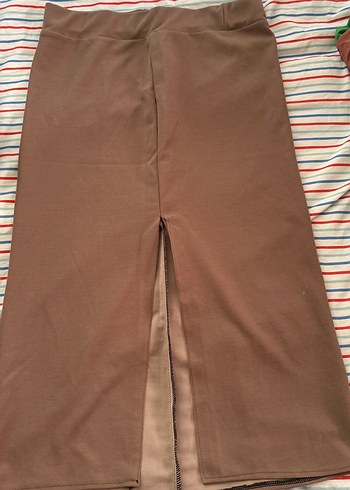 Kahverengi Pilili Midi yırtmaçlı etek - Görsel 2