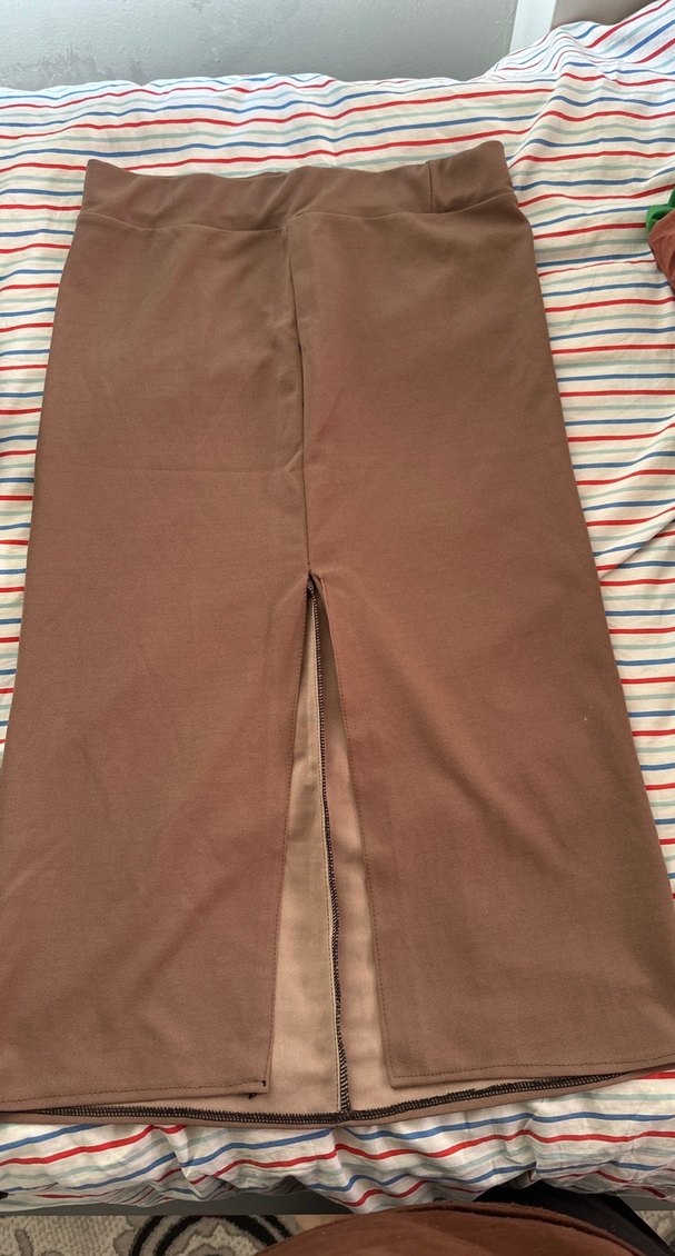 Kahverengi Pilili Midi yırtmaçlı etek - Görsel 2