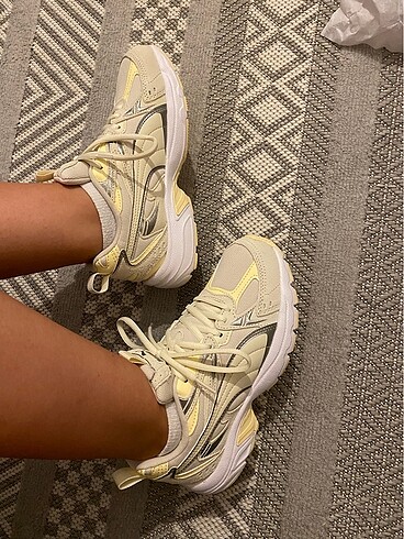 Puma Krem Spor Ayakkabı
