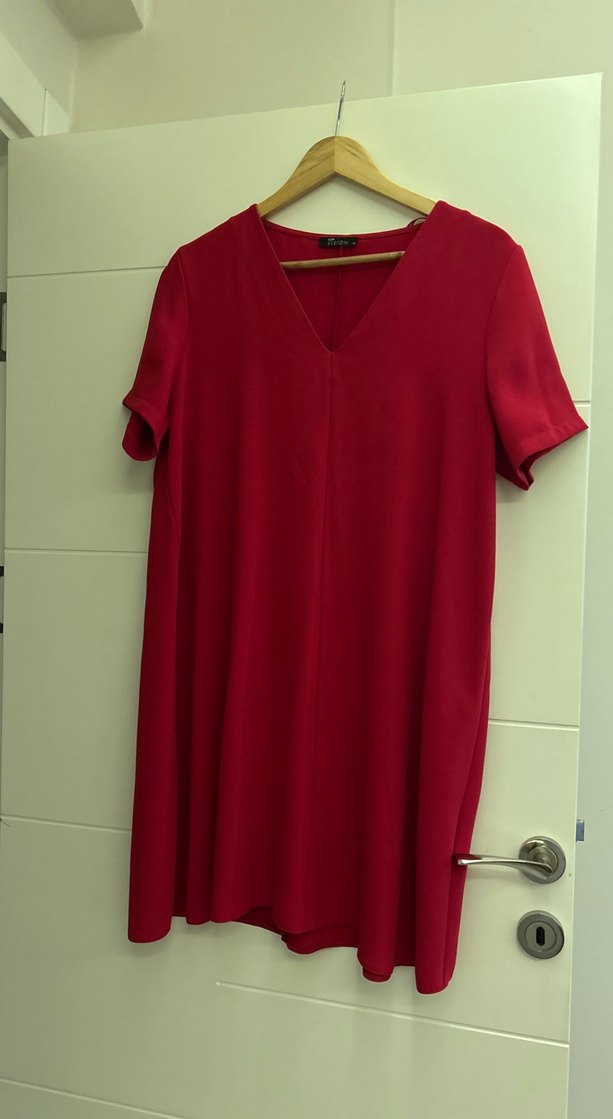 Kırmızı V Yakalı Midi Kadın Elbise - Görsel 4