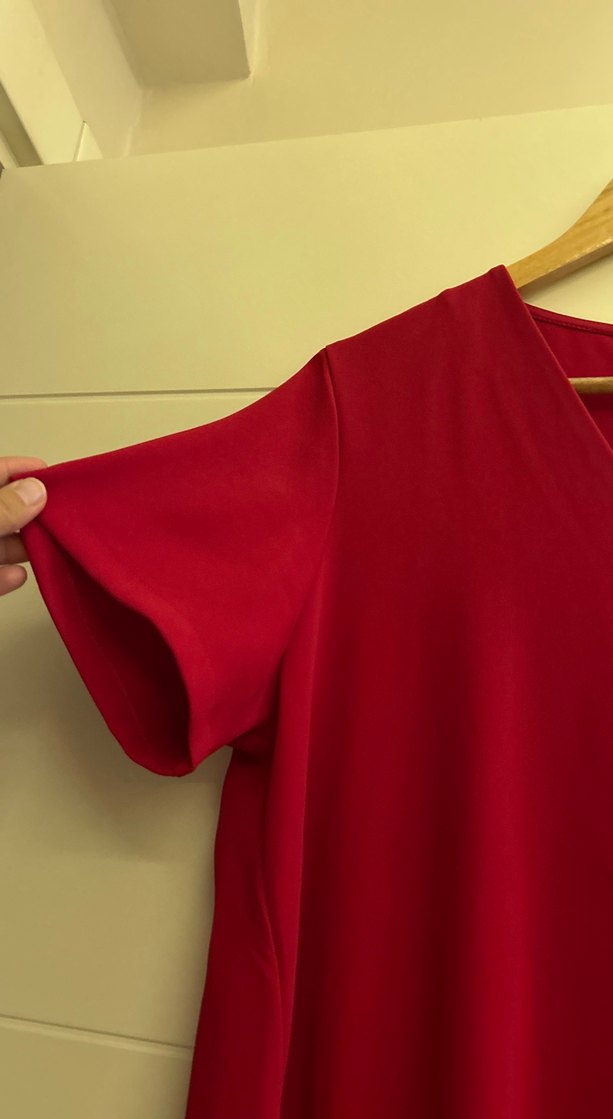 Kırmızı V Yakalı Midi Kadın Elbise - Görsel 2