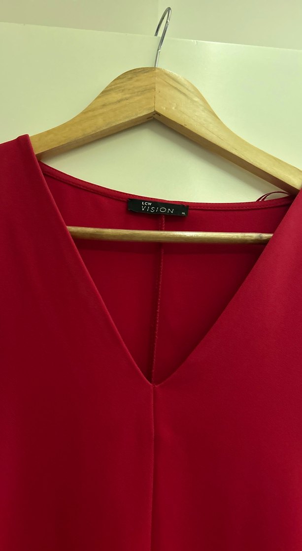 Kırmızı V Yakalı Midi Kadın Elbise - Görsel 3