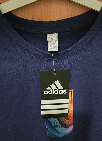 m Beden lacivert Renk Adidas Tshirt M beden 