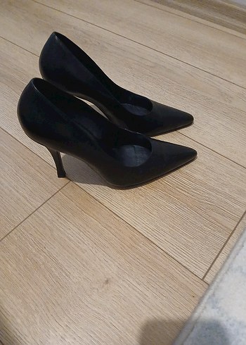 Kadın Siyah Rugan Stiletto Topuklu Ayakkabı - Görsel 3