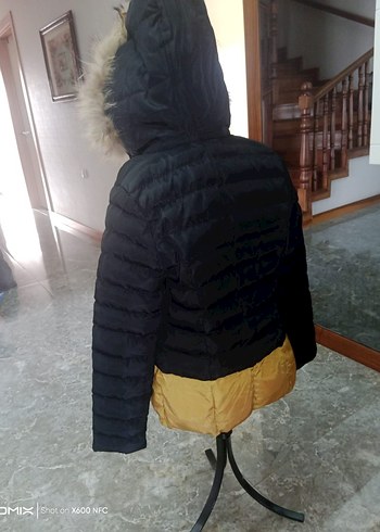 Siyah Kürklü Kadın Kışlık Mont - Görsel 2