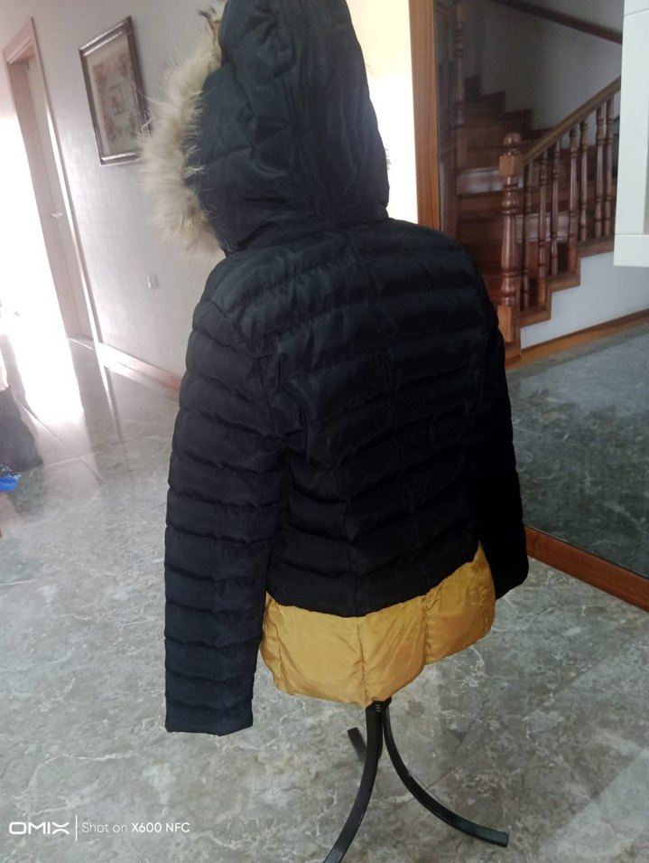 Siyah Kürklü Kadın Kışlık Mont - Görsel 2