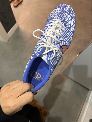 42.5 Beden Cr7 nike krampon