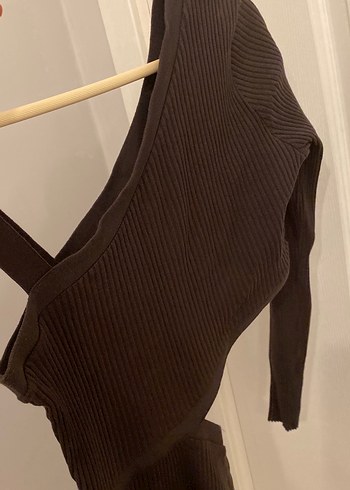 V Yaka Kahverengi Midi Triko Elbise - Görsel 3