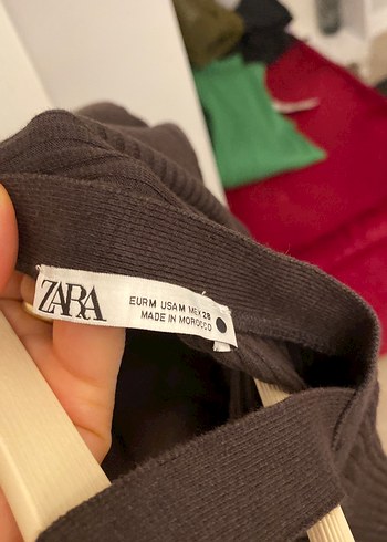 V Yaka Kahverengi Midi Triko Elbise - Görsel 4