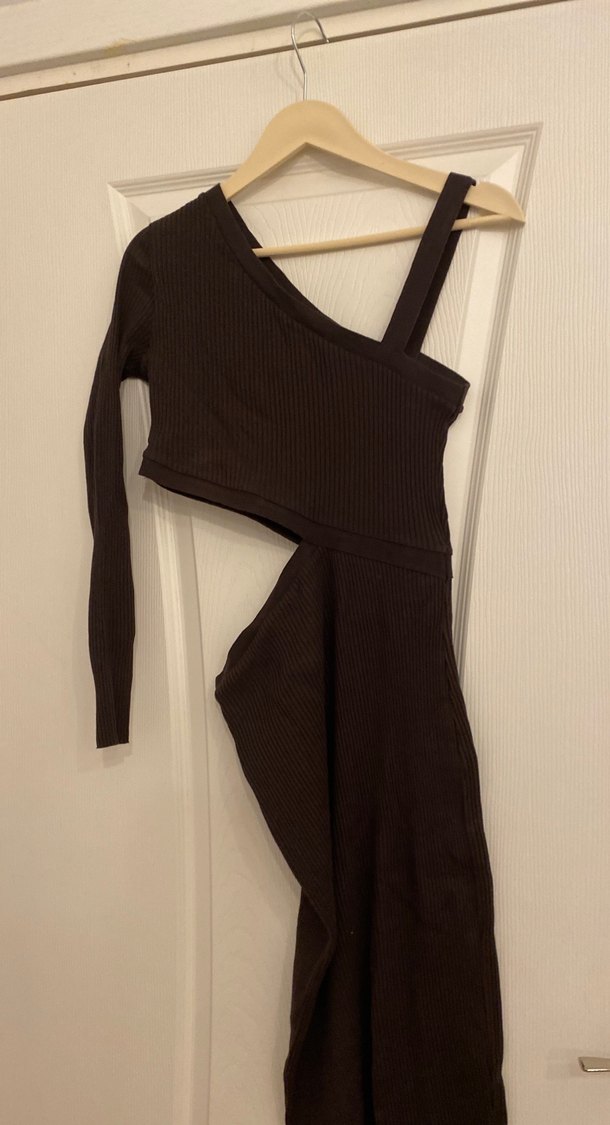 V Yaka Kahverengi Midi Triko Elbise - Görsel 2