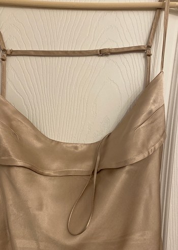 Bej askılı elbise - Görsel 3