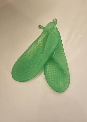 29 numara havuz ve deniz ayakkabısı - Görsel 2