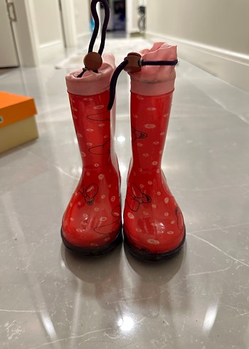 Minnie yağmur çizmesi