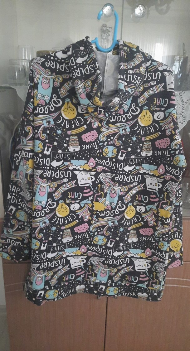 Renkli Baskılı Kapüşonlu  xxl - Görsel 2